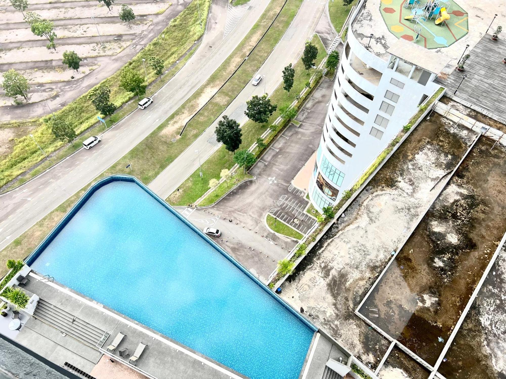 D'pristine Medini, Johor Bahru Walk To Legoland & Gleneagles *